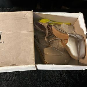 Baker brand shoes, size 11, lime green and grey. Platfoam